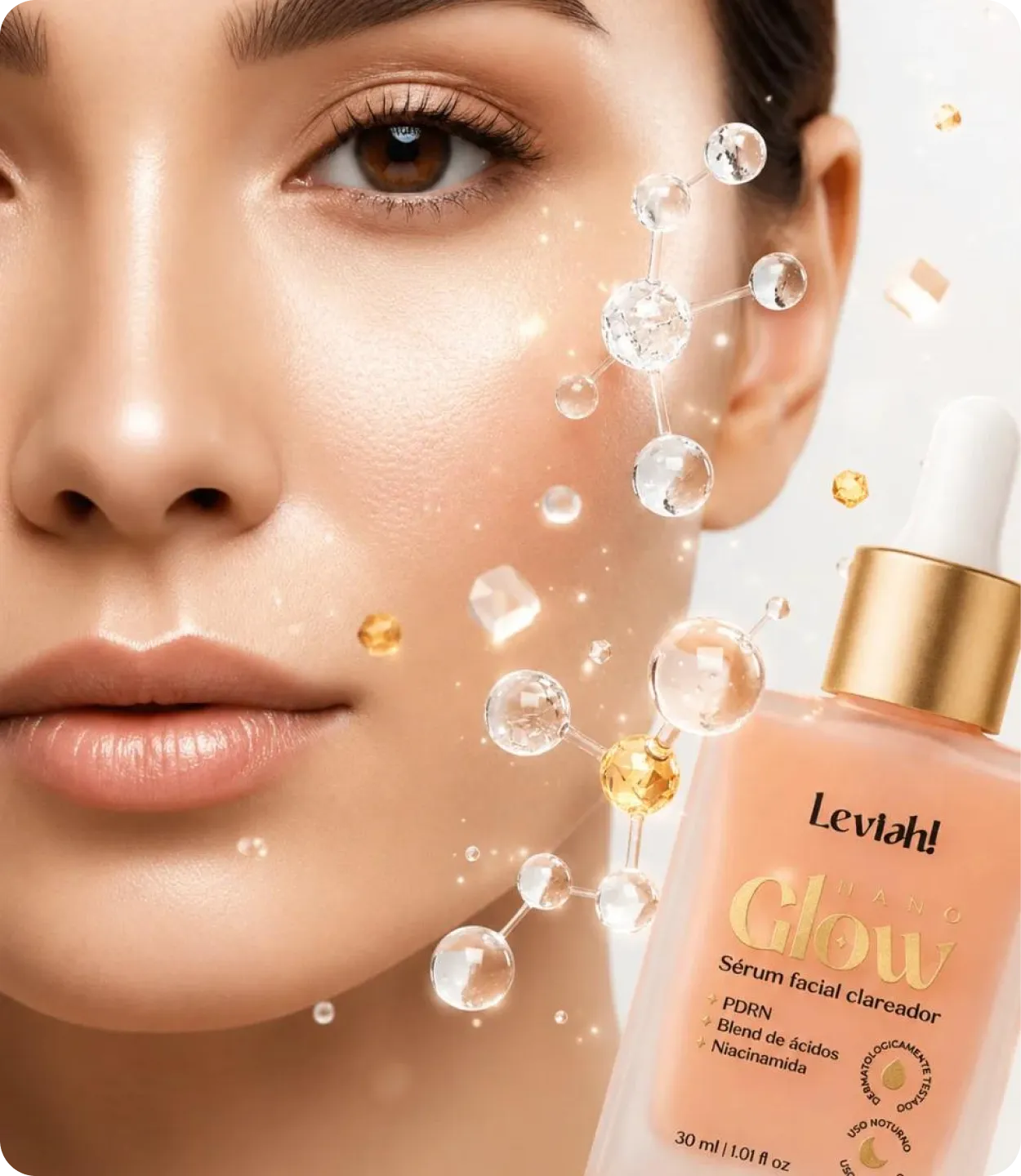 Rosto de mulher com pele luminosa ao lado do sérum facial clareador NanoGlow Glow, entre bolhas de ativos